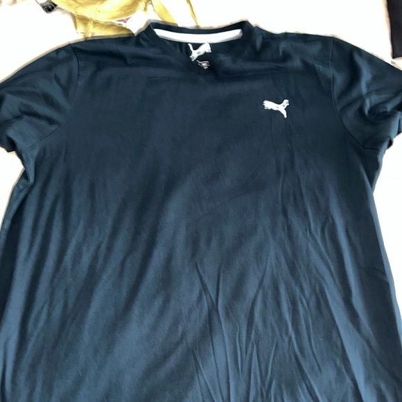 Puma men’s black size XL V-neck short sleeve T-shirt - Picture 1 of 3